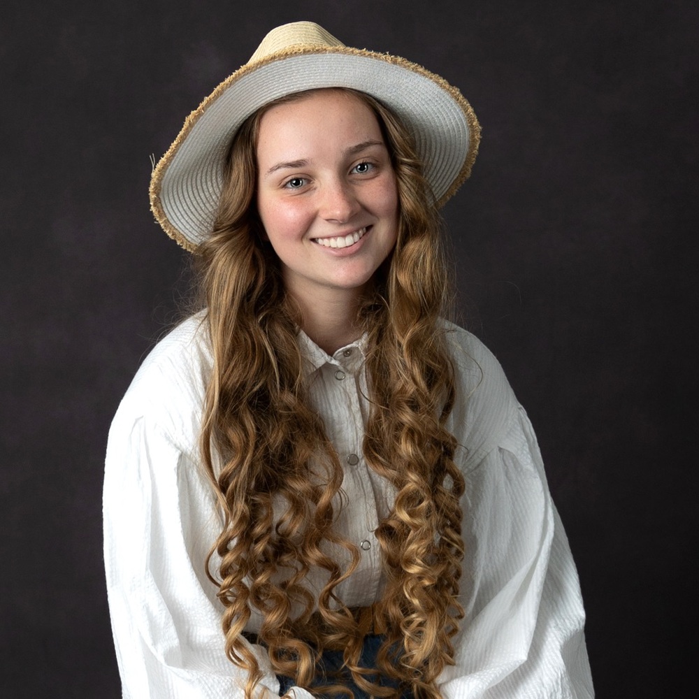 Meet your Posher, Toni